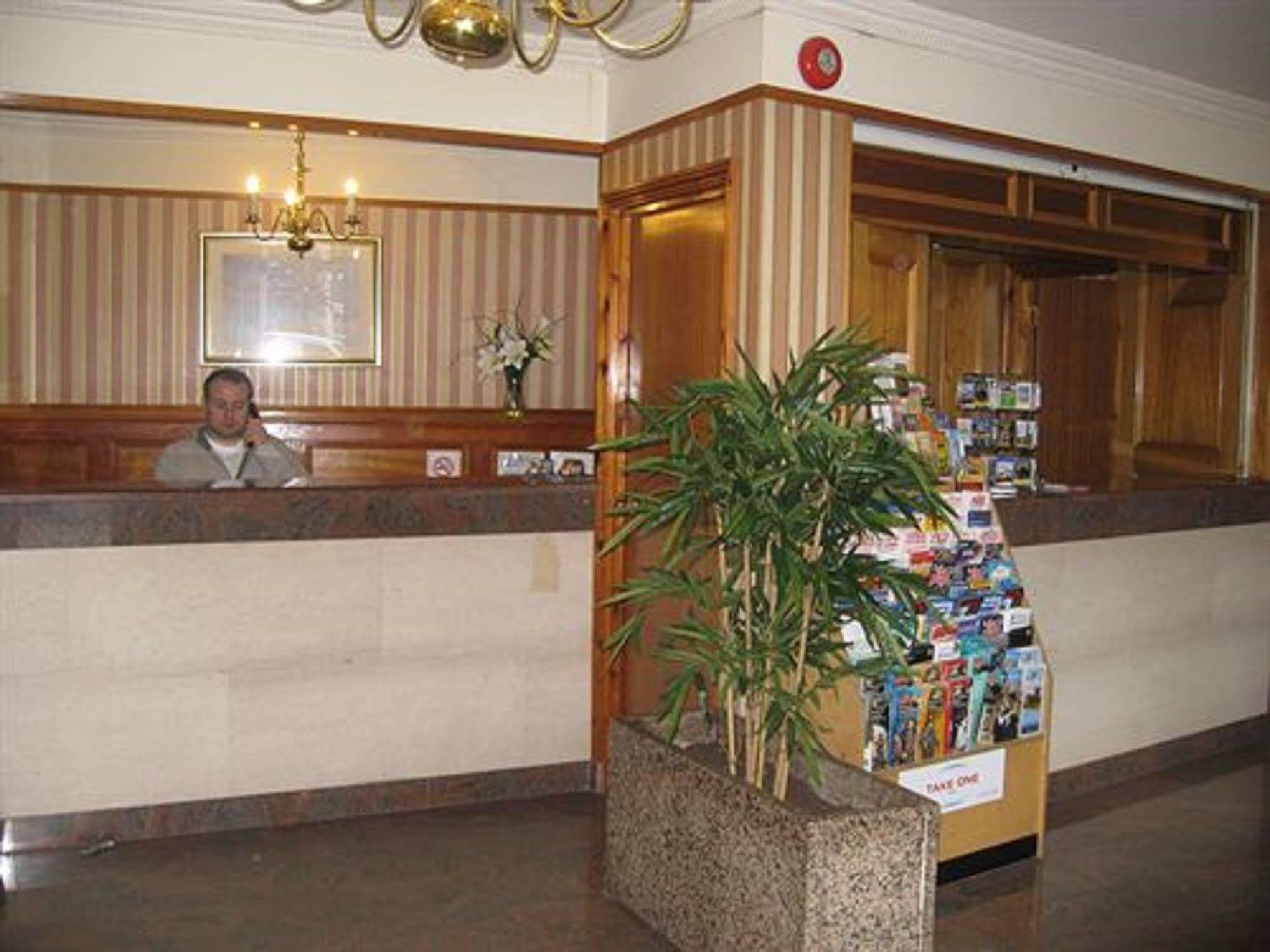 Carlton Hotel London Eksteriør billede